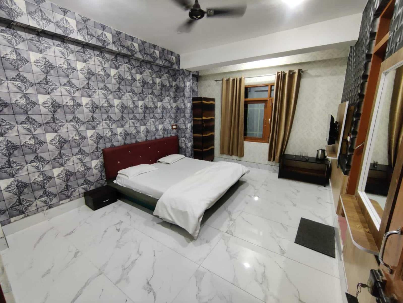 Hotel O Graceland Сринагар Экстерьер фото